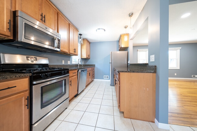 Photo - 2817 W 109th St