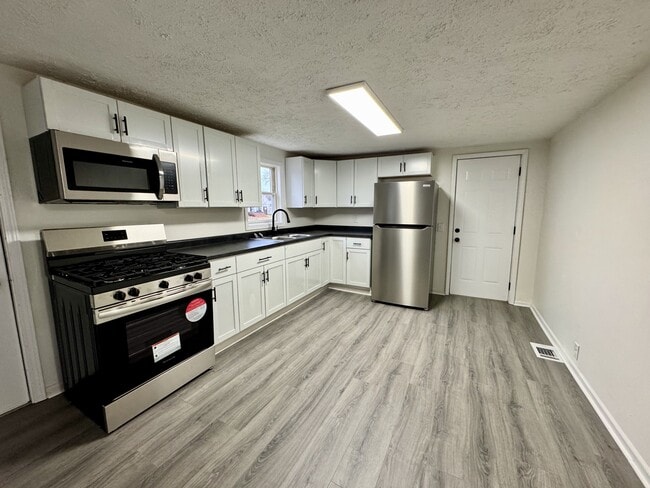 Photo - 1419 N Purdum St