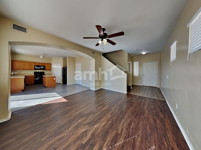 Photo - 1217 S 121st Dr