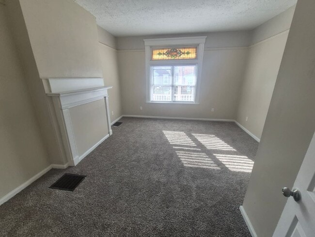 Photo - 132 Evergreen Ave Unit 1