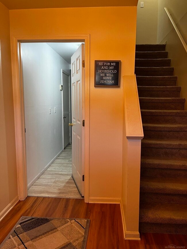 Photo - 37748 Charter Oaks Blvd