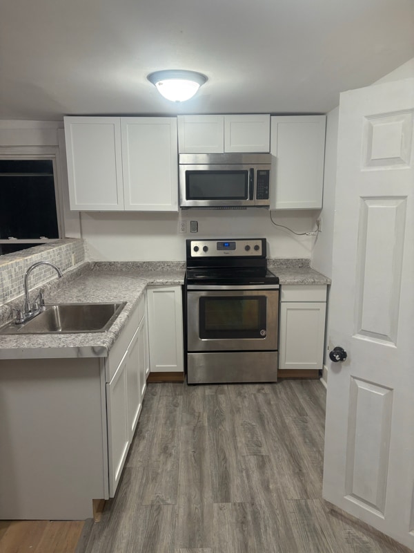 Building Photo - 423 Laurel St