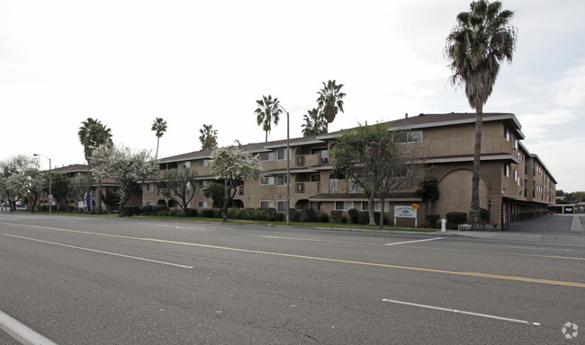 Building Photo - Casa Victoria Apartments