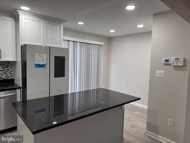 Photo - 605 Warrenton Terrace NE