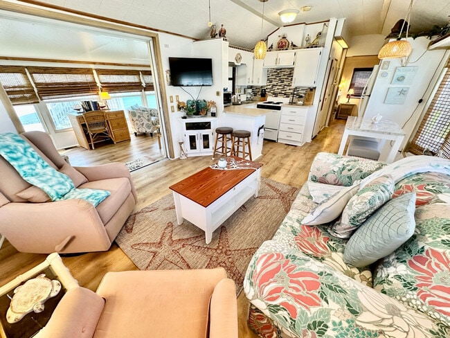 Photo - 2012 Nettles Blvd Unidad SI ID1537501P