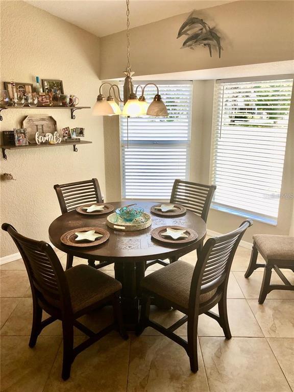 Photo - 7342 Powder Puff