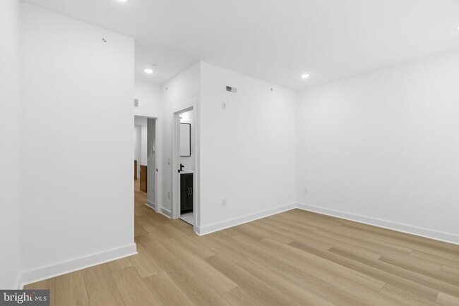 Photo - 2223 N 22nd St Unit 3
