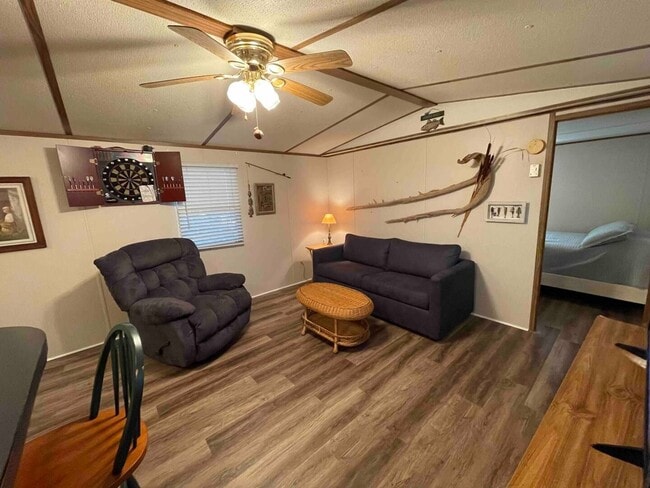 Photo - Lake Access Home For Rent Near Blue Creek Boat Ramp in Dover TN!