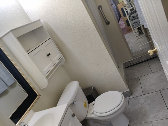 Photo - 810 Georgiana Dr Unit A