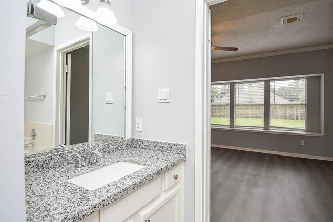 Photo - 4519 Westray Dr