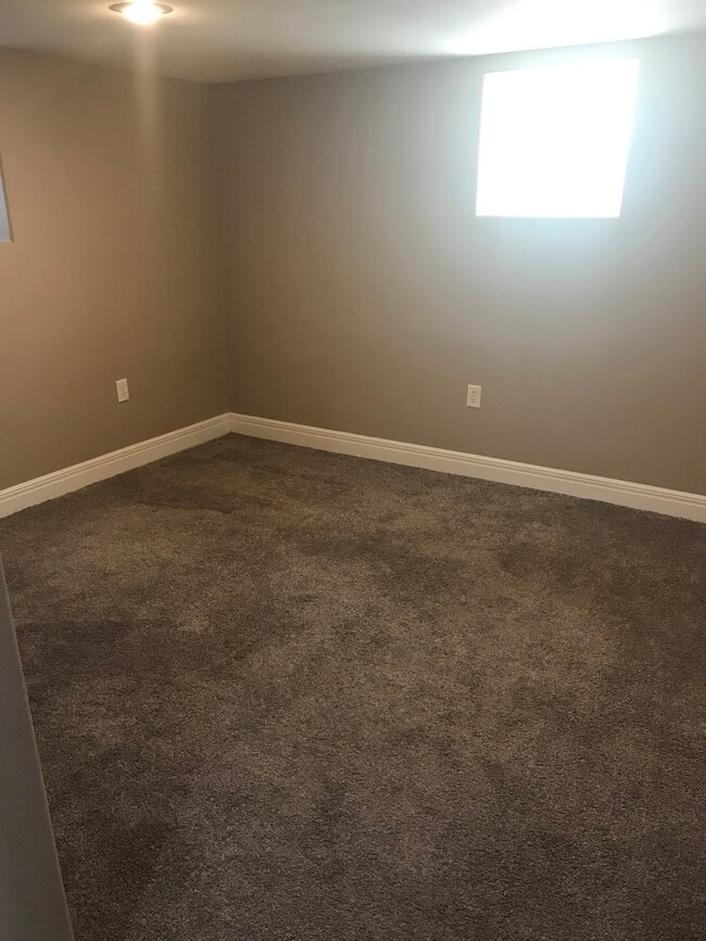 Living room - 128 W Chestnut St Unit Basement apartment