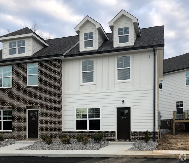 Building Photo - New Apartments Near TTU!
2BD 2.5 BA Townho... Unit I102