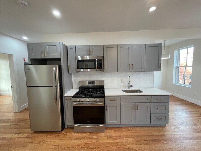 Photo - 111 Johnston St Unit 2