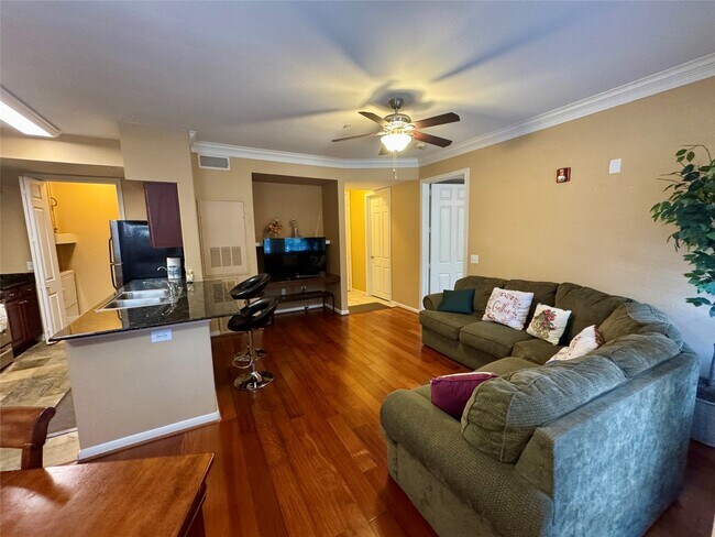 Photo - 7575 Kirby Dr Unit 1113