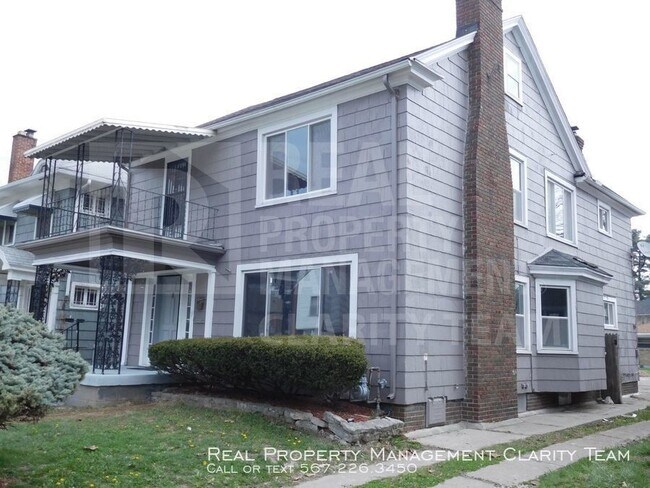 Photo - Upper Unit Two Bedroom Duplex Unit Upper