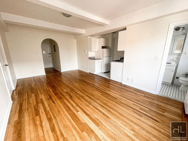 Photo - AMSTERDAM AVENUE Unidad 6F