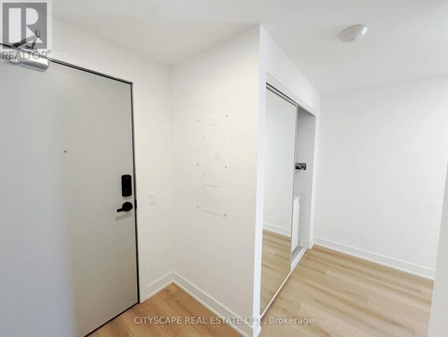 Photo - 758 Dovercourt Rd Unit 206