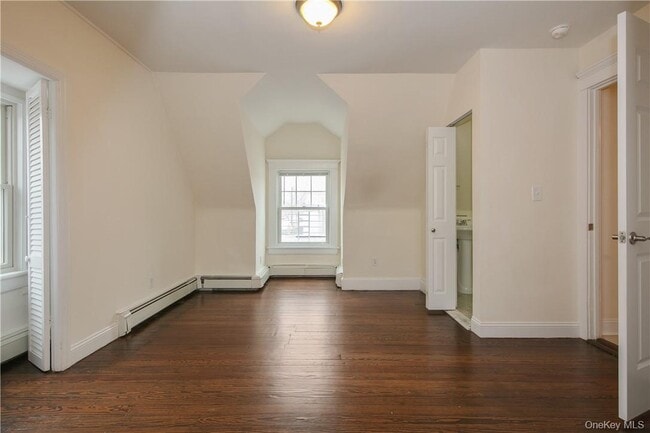 Photo - 270 W 261st St Unit 3rd floor