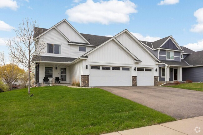 Building Photo - 15651 Fairfield Dr Rental