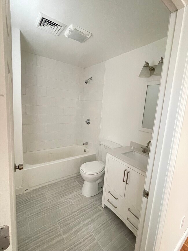 Photo - 82 Forest Ave Unit 2