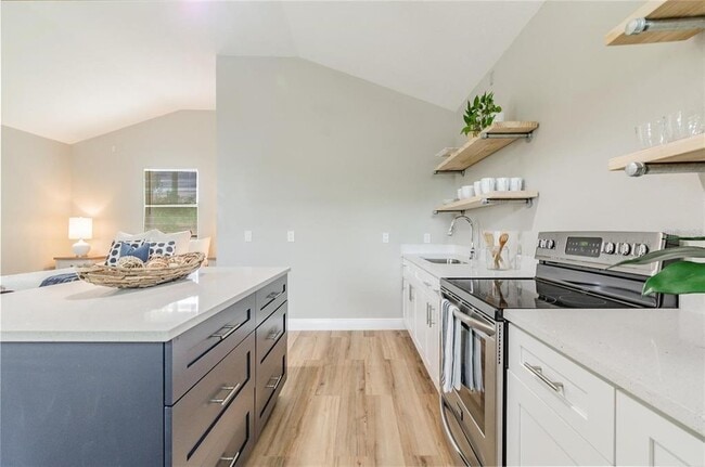 Photo - 5802 N Suwanee Ave