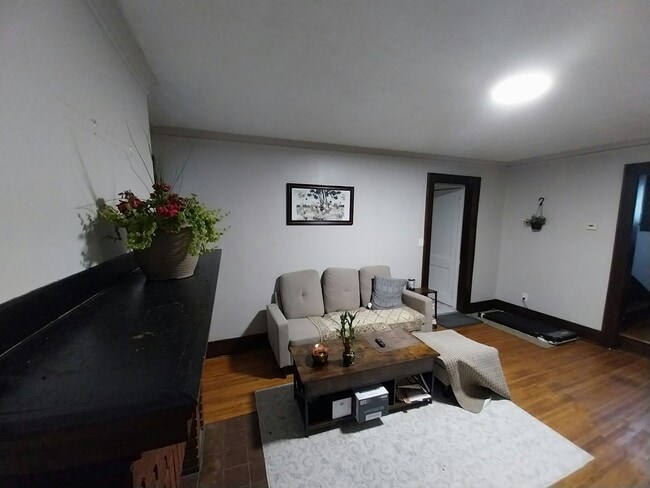 Photo - 1181 S Plymouth Ave