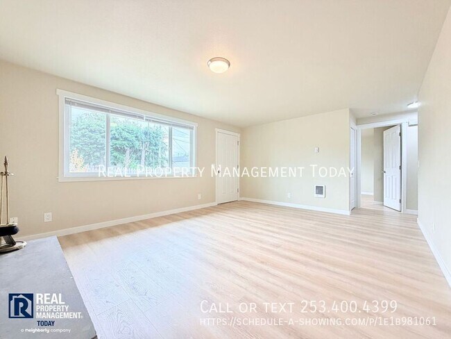 11104 Ainsworth Ave S