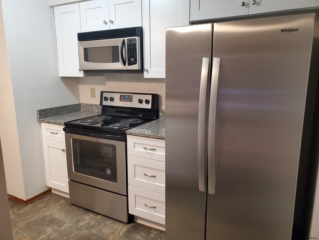 Photo - 120 Victory Way Unidad Victory Way