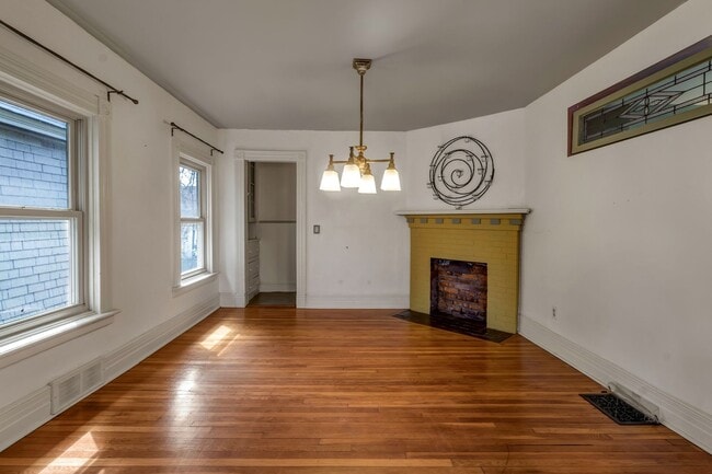 Photo - 589 Breckenridge St Unit #2 Upper