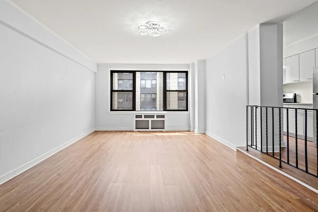 Photo - 9834 63rd Dr Unit 6E