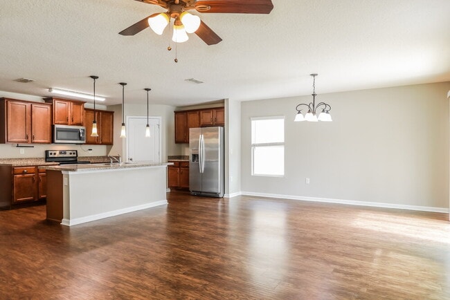 Photo - 2412 Bonnie Lakes Dr