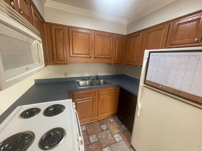 Photo - 2219 Paloma St