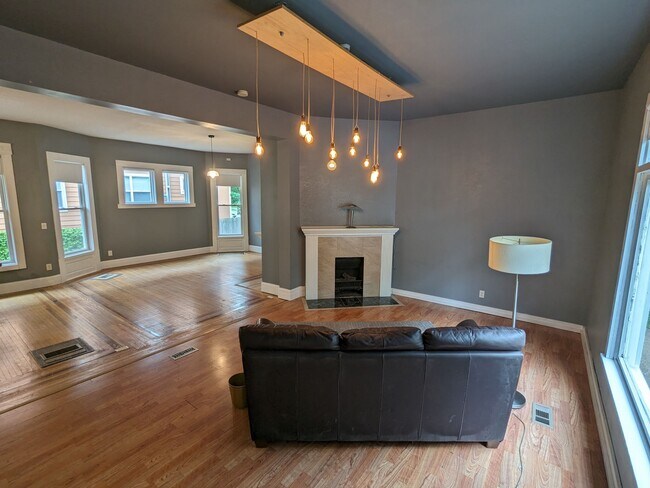 Photo - 1825 Park Ave Unidad 1