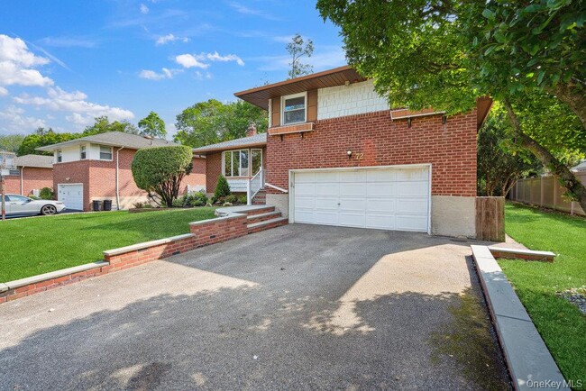 Photo - 72 Winthrop Rd