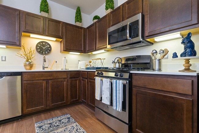 Oakcliff Apartments