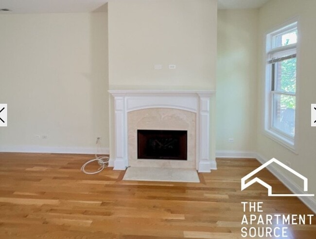 Photo - 2330 N Greenview Ave Unidad 3