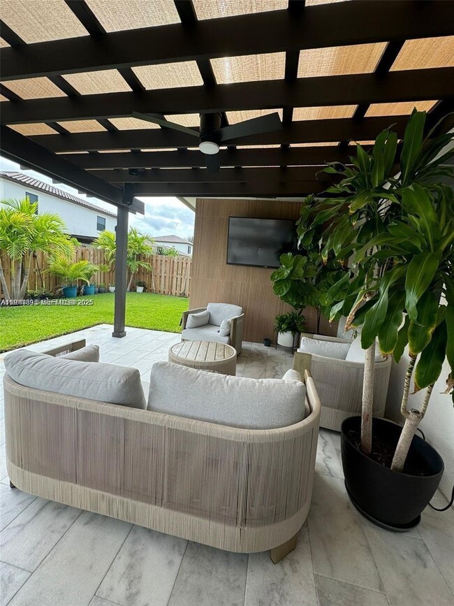 Photo - 11910 SW 243rd St