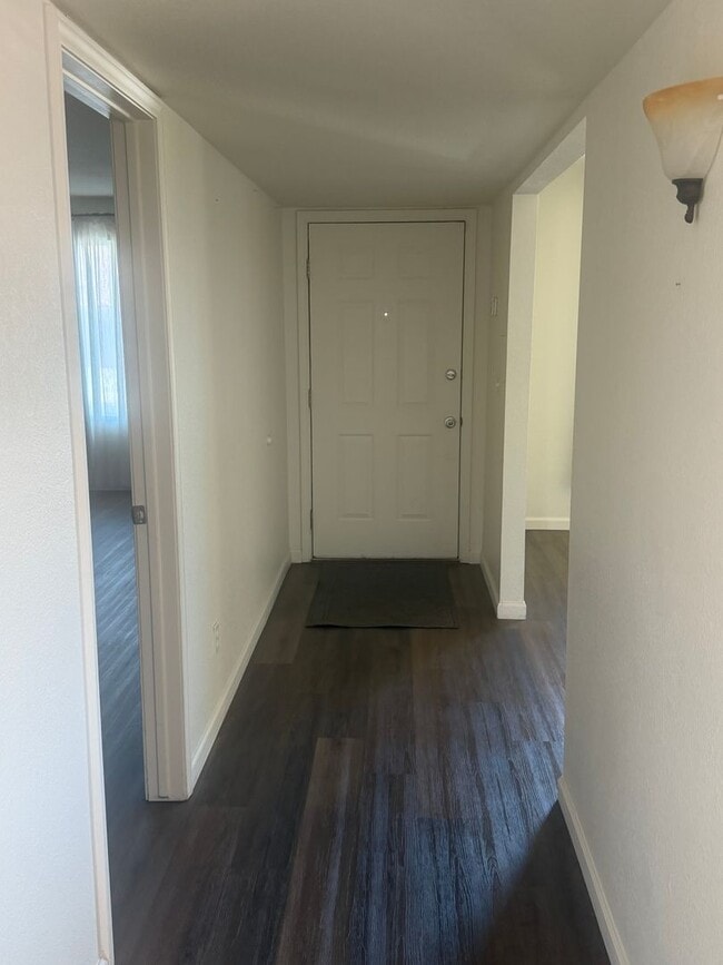 1118 E Katherine Dr