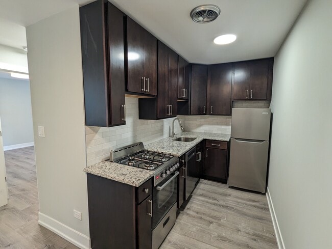 Photo - 456 W Barry Ave Unit 308