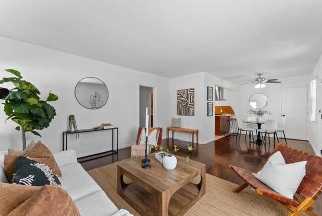 Photo - 8420-8424 Dallas St Unidad 8420