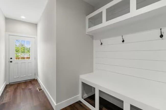 Photo - 270 W Main St