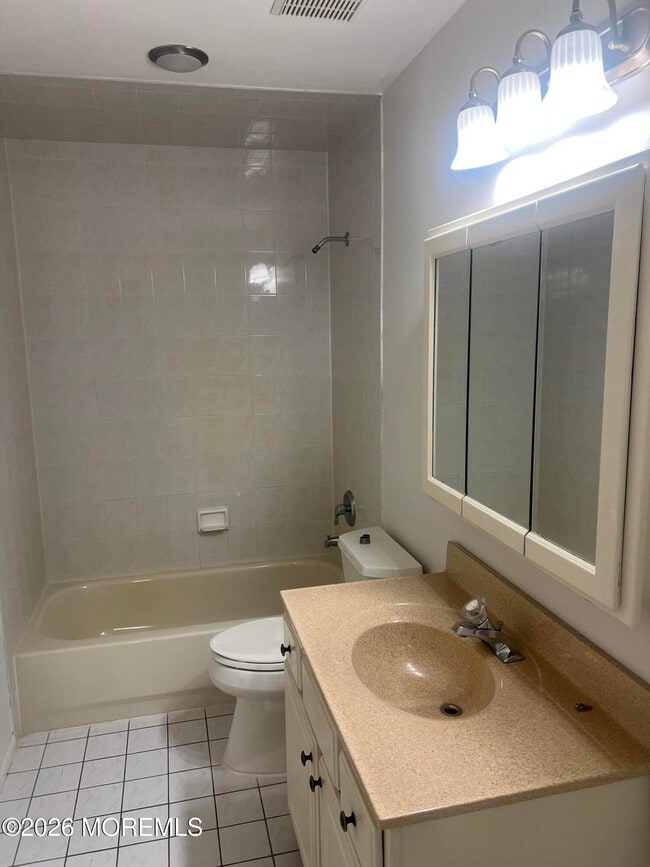 6 Nancy Ct