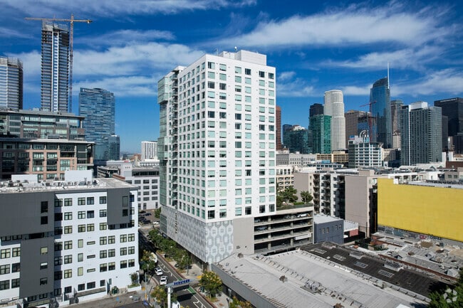 1050 S. Grand Ave - TEN50