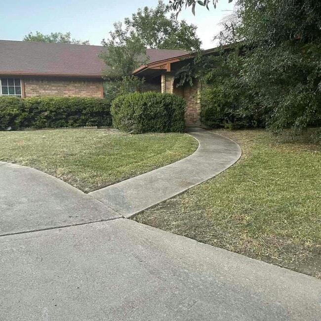 Photo - 801 Cagle Ln