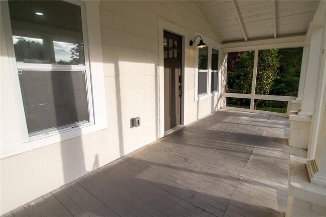 Photo - 14022 4th St