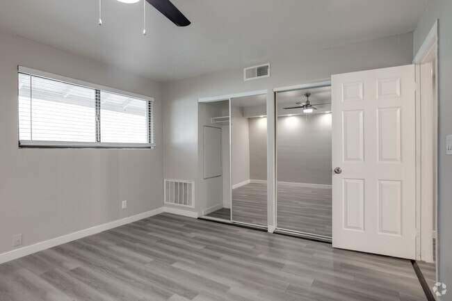 1HAB, 1BA - 677 ft² - Tides on Osborn