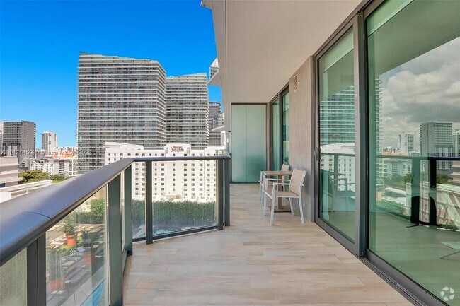 Building Photo - 1300 S Miami Ave Unit 2405 Rental