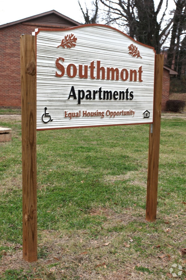Photo - Southmont Apartments