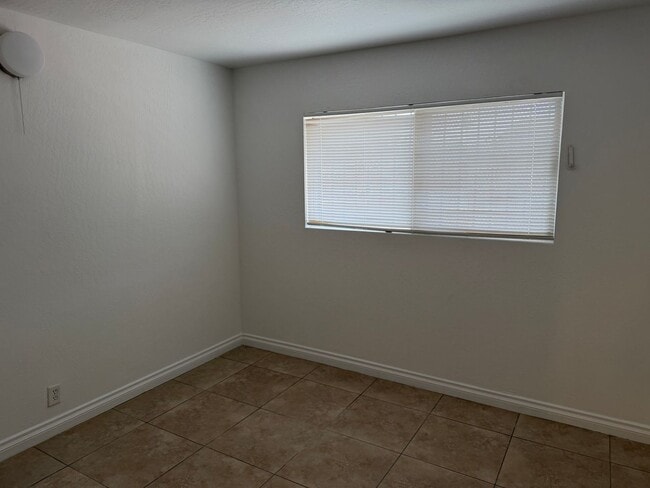 Photo - 1 Bedroom 1 bath Condo in Central Las Vegas Unidad 04