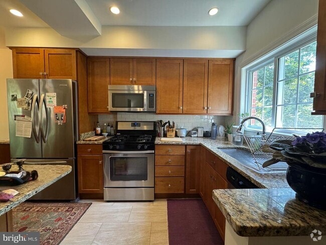 Building Photo - 3450 Gunston Rd Rental